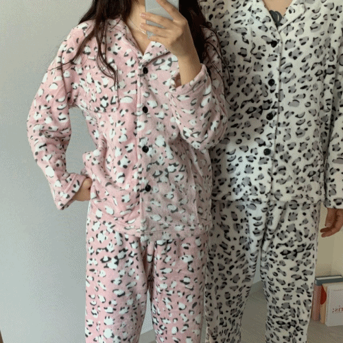 [커플] 두툼 레오파드 극세사 수면 잠옷 세트 (2color)