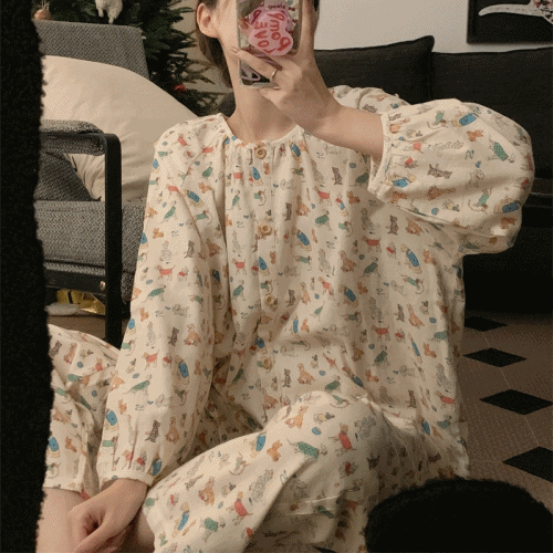 퍼피랜드 강아지 피치기모 라운드넥 긴팔 잠옷 세트 (1color)